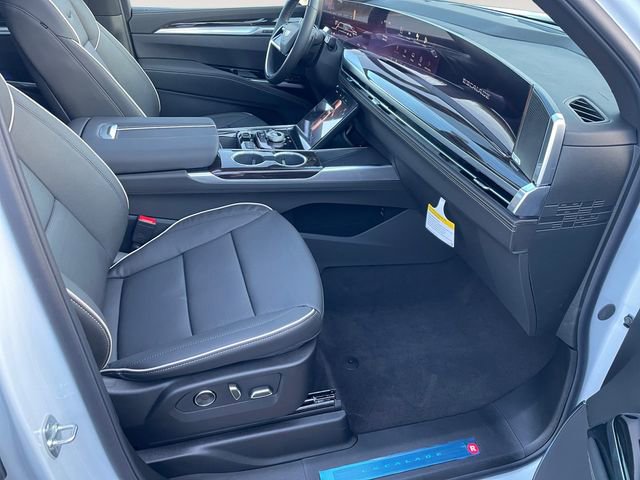 New 2026 Cadillac Escalade ESV Luxury w/ Touring Package image 15