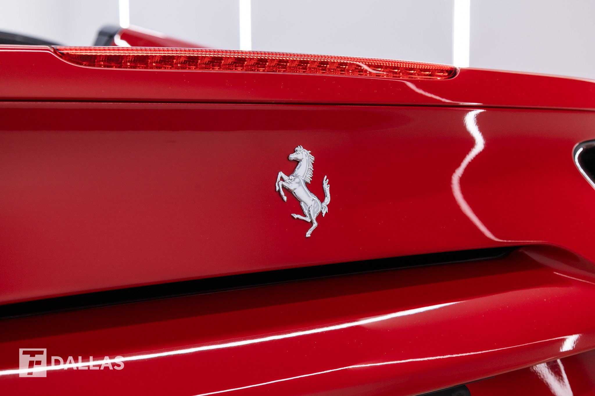 Used 2016 Ferrari 488 Spider RWD image 10