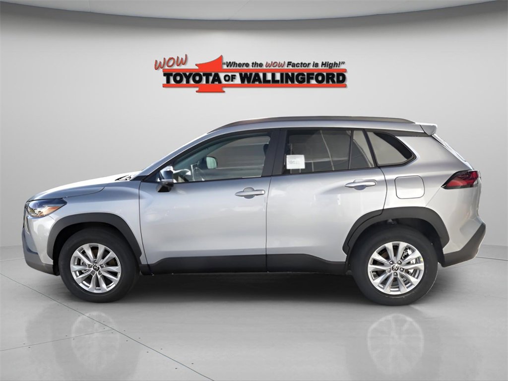 New 2026 Toyota Corolla Cross LE w/ Moonroof Package image 2