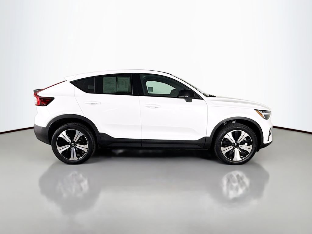 Used 2023 Volvo C40 Recharge Core image 8