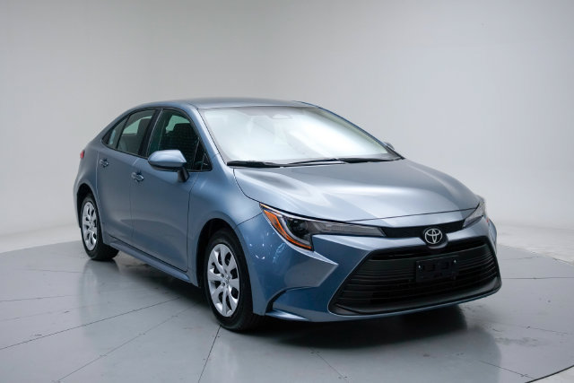Used 2026 Toyota Corolla LE FWD image 7
