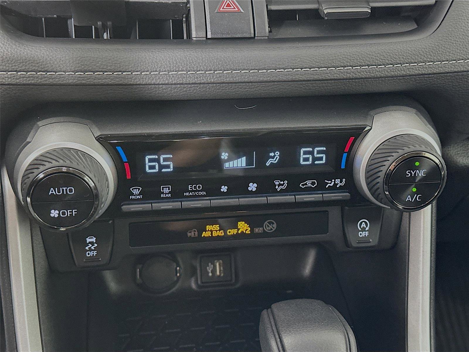 Certified 2025 Toyota RAV4 XLE AWD/4WD image 9