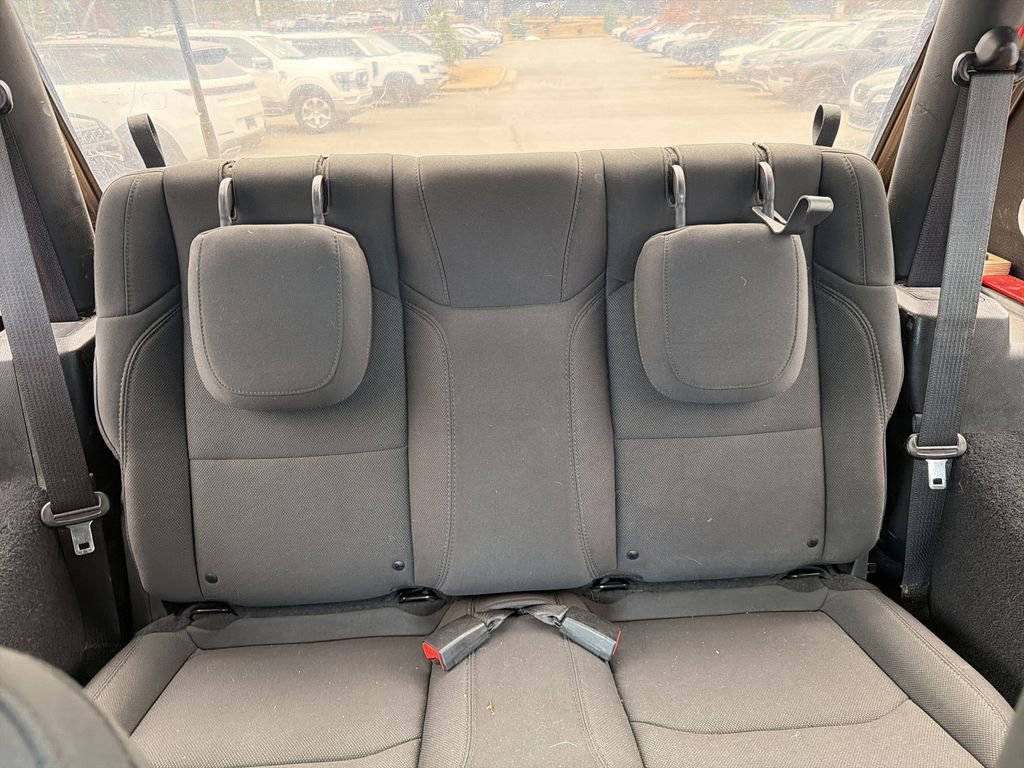 Used 2019 Jeep Wrangler Sport image 24