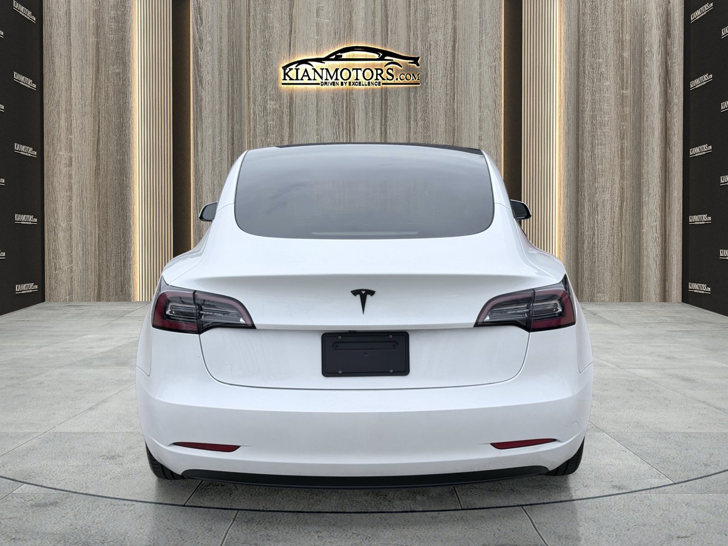 Used 2023 Tesla Model 3 Standard Range image 12