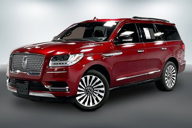 Used 2019 Lincoln Navigator Reserve AWD/4WD image 3
