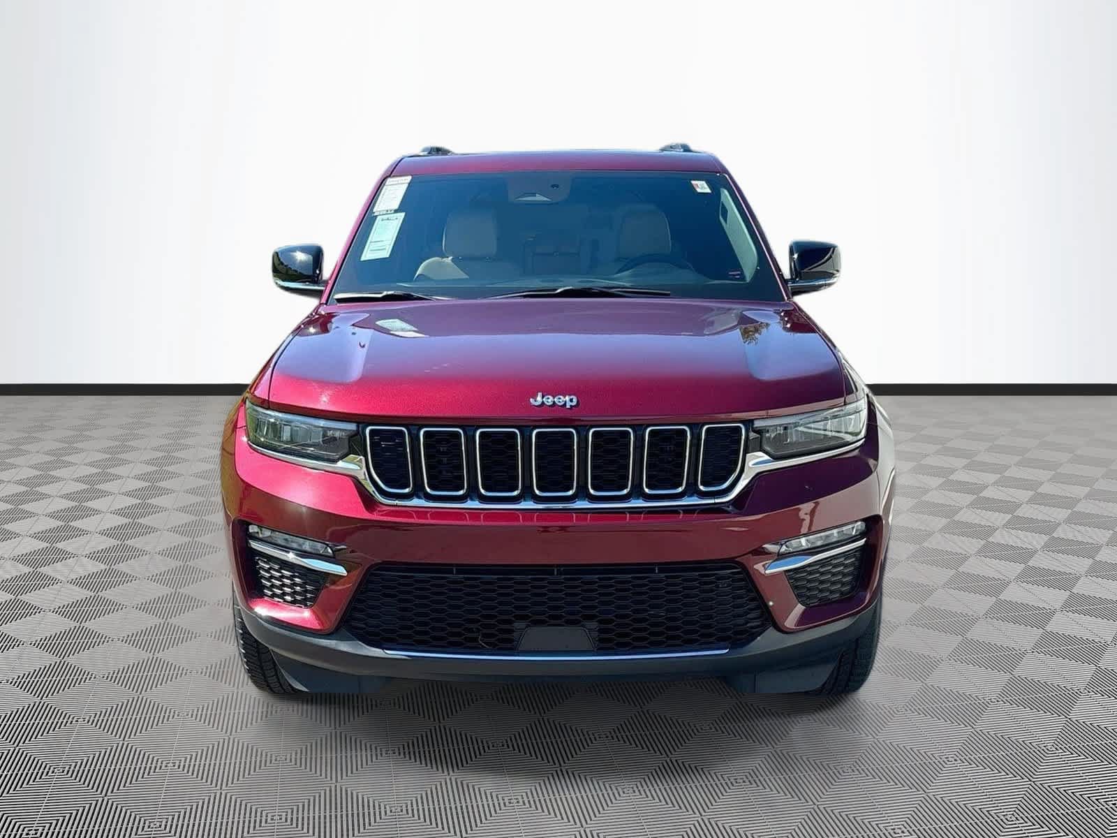 Used 2023 Jeep Grand Cherokee Limited w/ Trailer Tow Prep Group (B) AWD/4WD image 2
