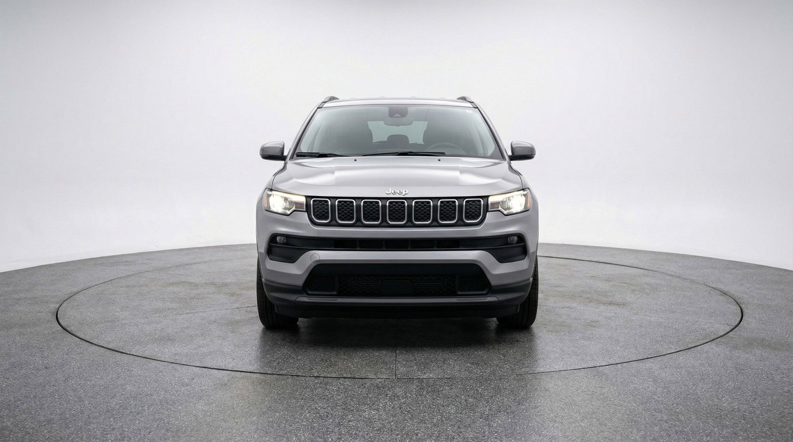 Used 2025 Jeep Compass Latitude image 2
