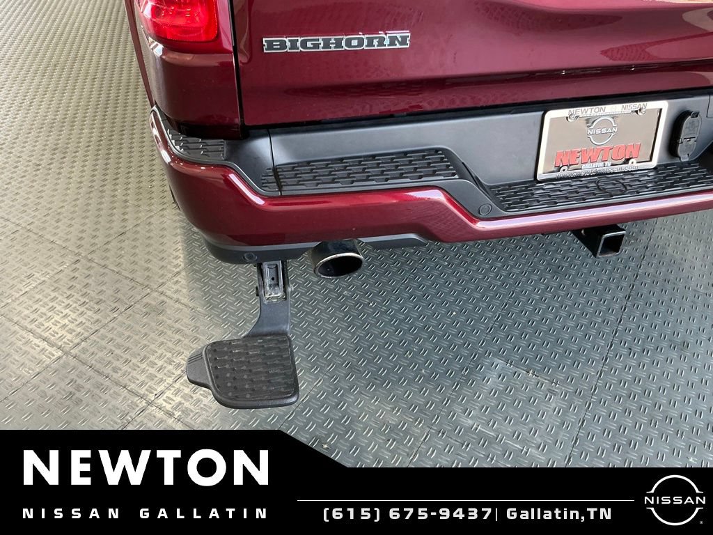 Used 2025 RAM 1500 Big Horn AWD/4WD image 9