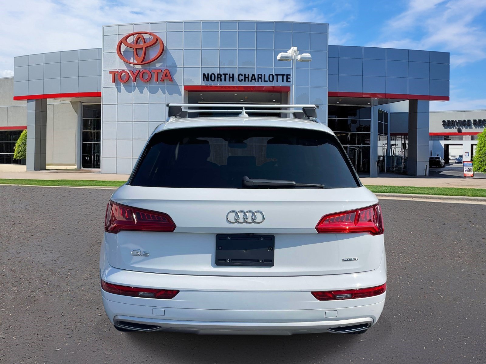 Used 2019 Audi Q5 2.0T Premium w/ Convenience Package AWD/4WD image 5