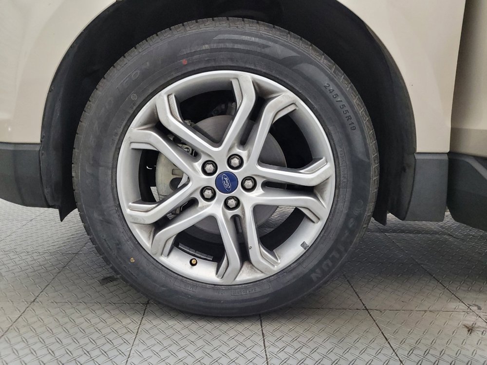 Used 2017 Ford Edge Titanium w/ Equipment Group 301A image 31