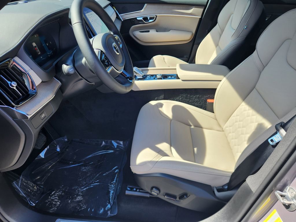 New 2026 Volvo XC90 B5 Core w/ Protection Package Premier AWD/4WD image 9