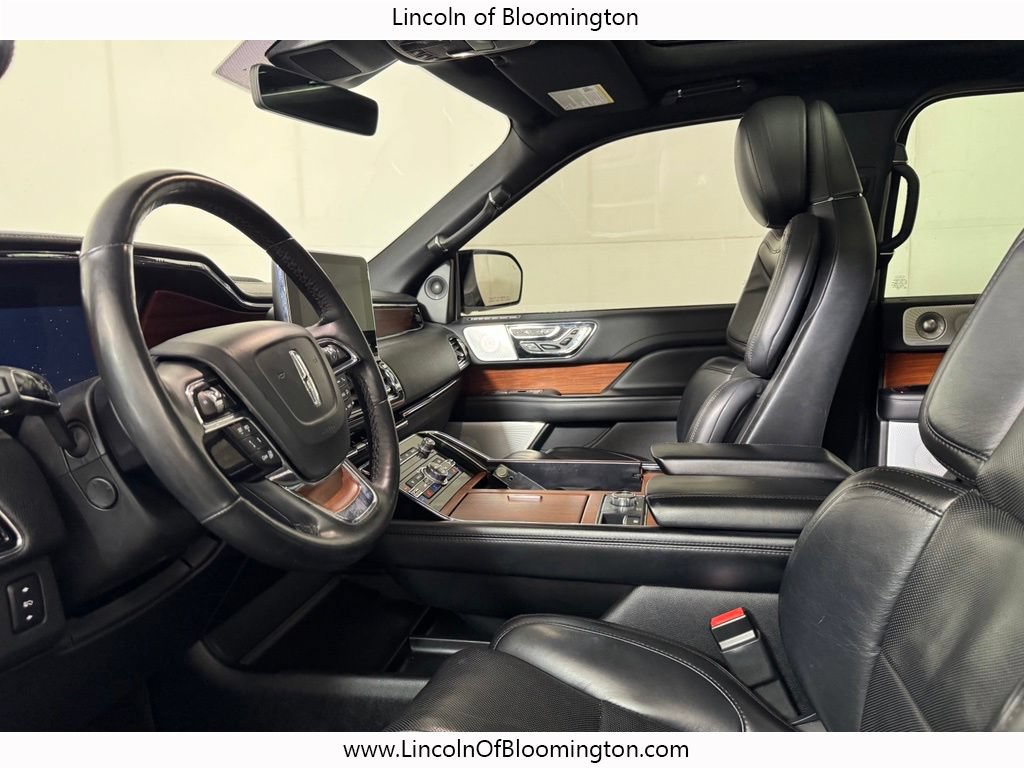 Used 2020 Lincoln Navigator Reserve AWD/4WD image 25