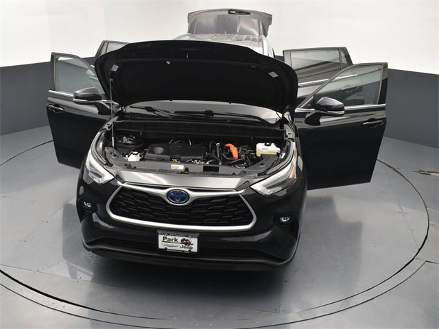 Used 2022 Toyota Highlander XLE image 27