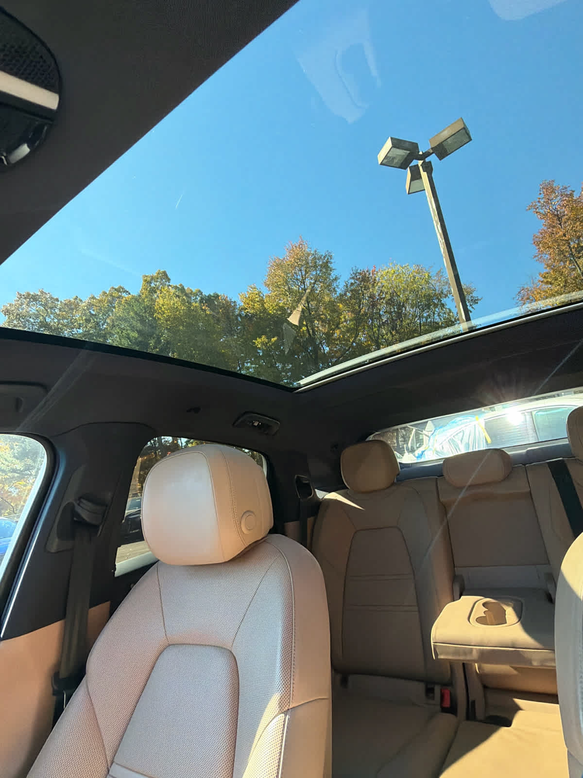 Used 2022 Porsche Cayenne Coupe AWD/4WD image 18