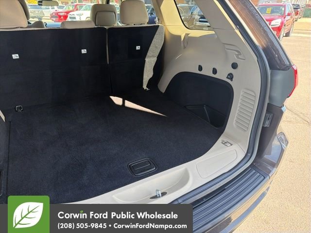 Used 2018 Jeep Grand Cherokee Laredo image 31