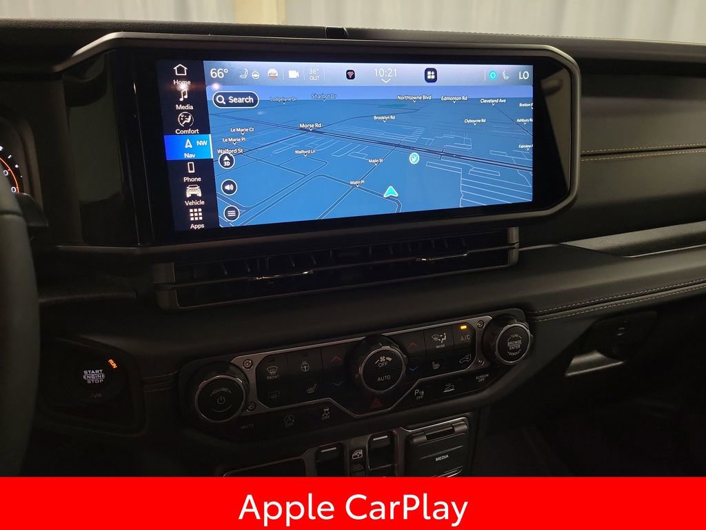 Used 2025 Jeep Wrangler Sahara AWD/4WD image 14