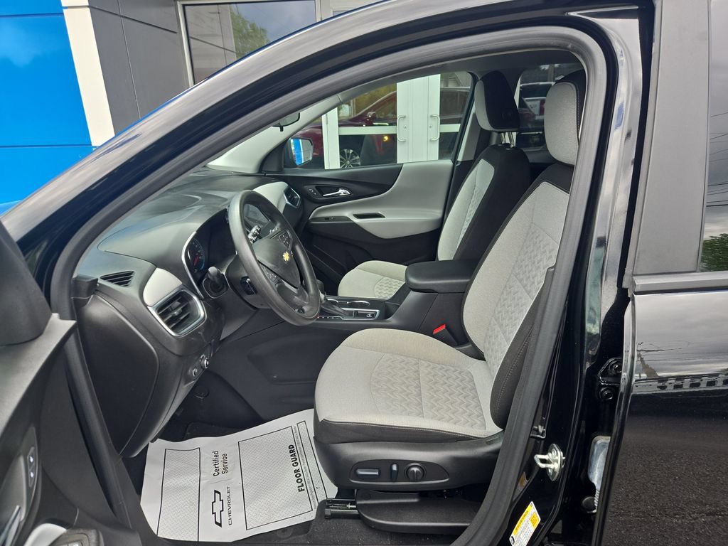 Certified 2024 Chevrolet Equinox LS w/ LS Convenience Package AWD/4WD image 5