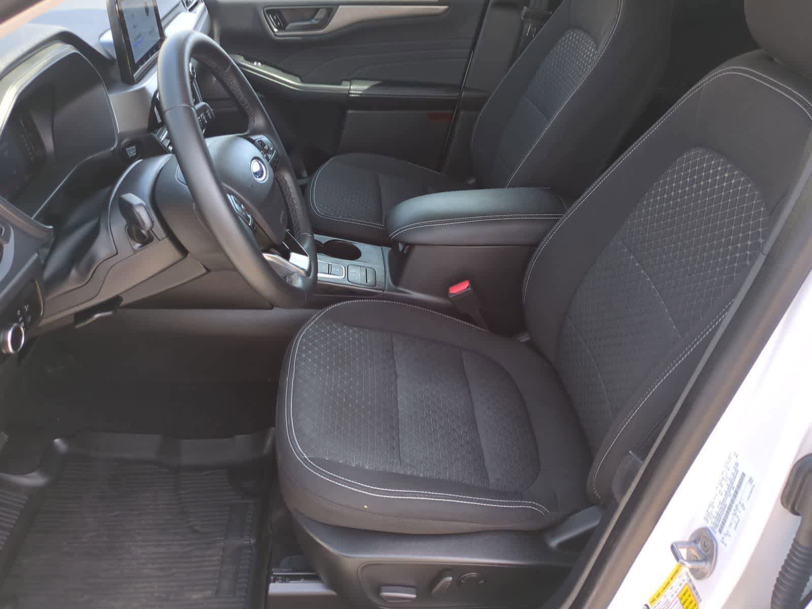 Used 2023 Ford Escape Active FWD image 16