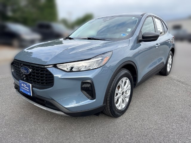 Certified 2025 Ford Escape Active FWD image 1