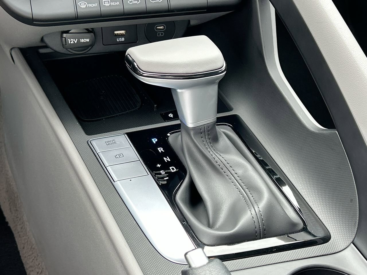 New 2026 Hyundai Elantra Sport FWD image 29
