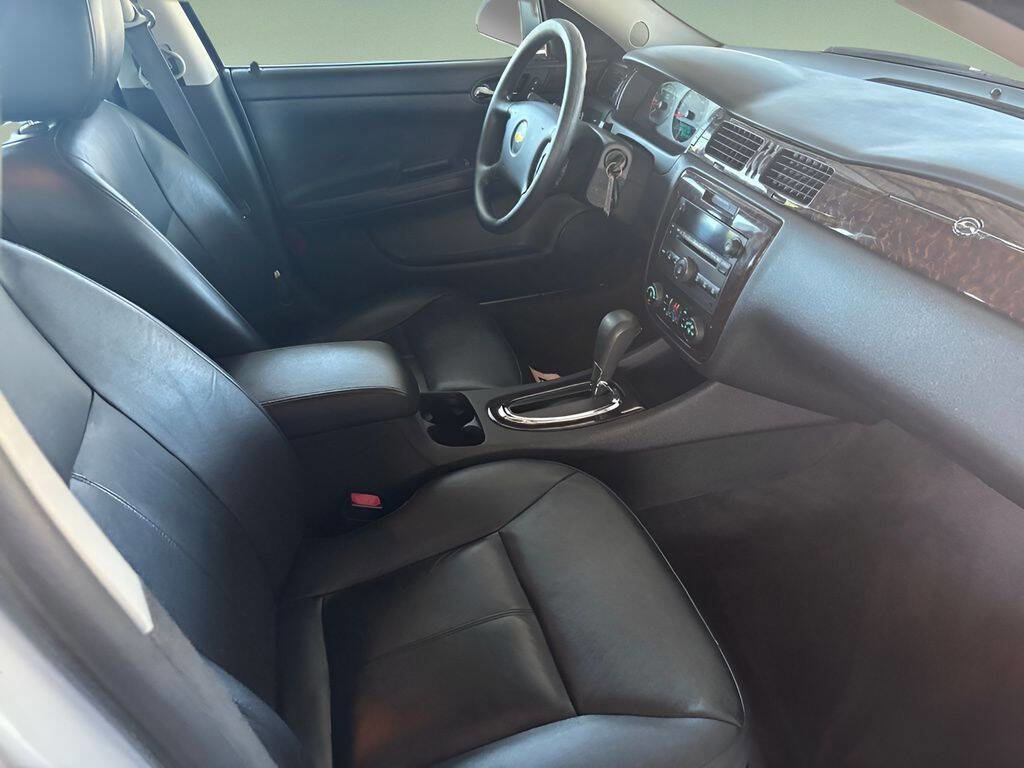 Used 2016 Chevrolet Impala LTZ FWD image 22
