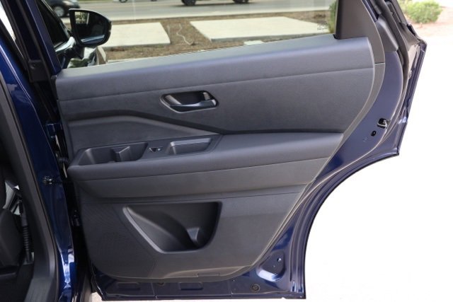 New 2025 Nissan Pathfinder SV image 19