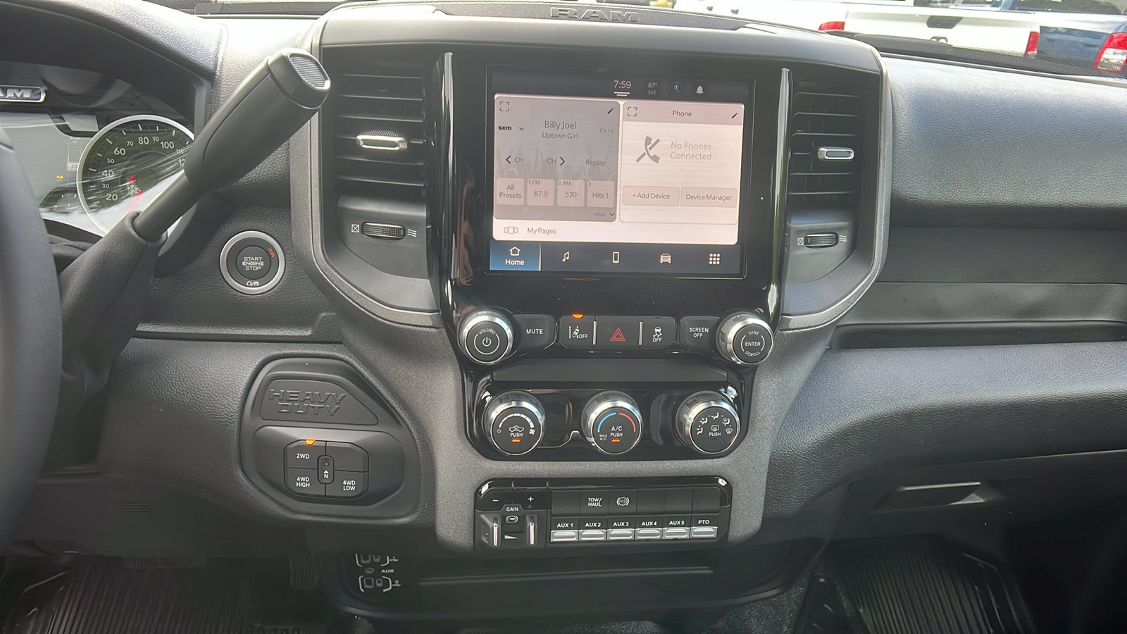 New 2025 RAM 5500 Tradesman w/ Safety Group AWD/4WD image 27