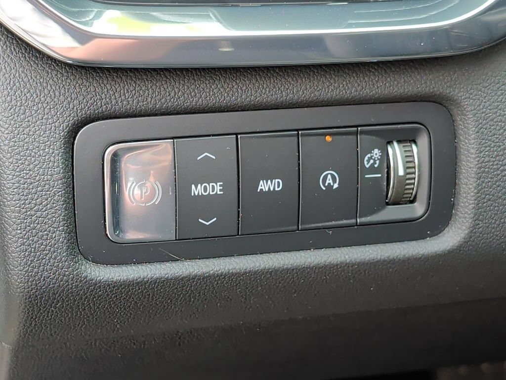 Used 2026 GMC Acadia Elevation w/ LPO, Floor Liner Package AWD/4WD image 14