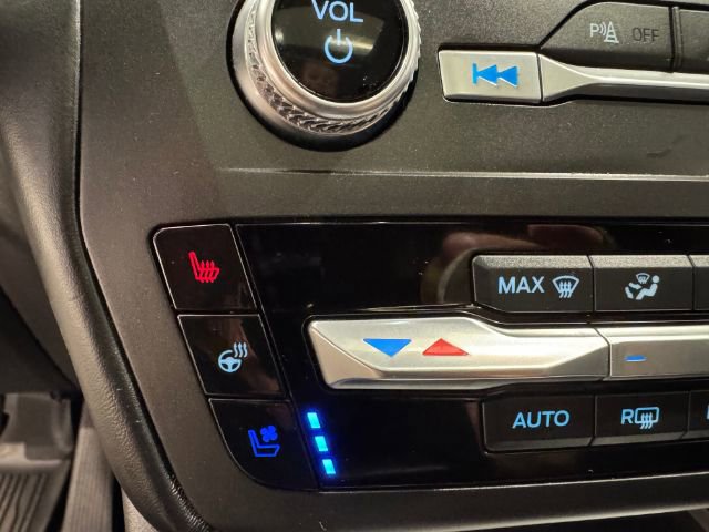 Used 2020 Ford Explorer Platinum w/ Premium Technology Package image 23