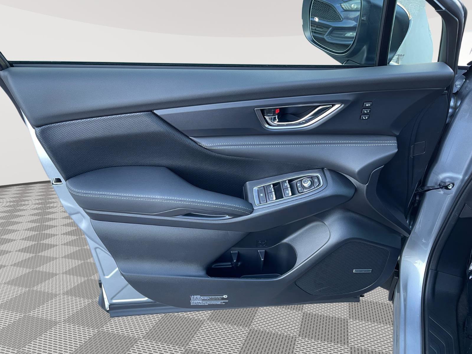 Certified 2025 Subaru Ascent Limited image 17