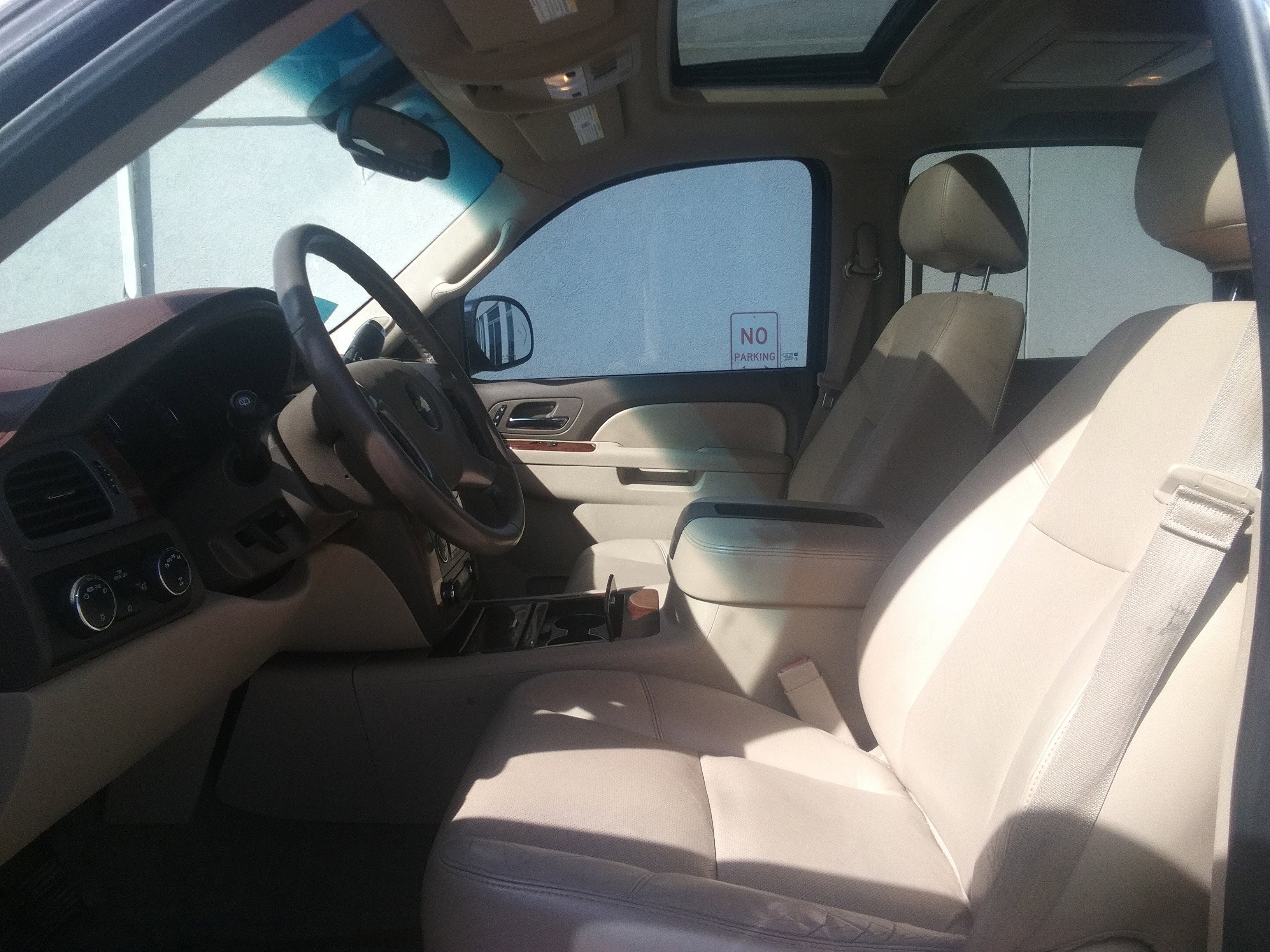 Used 2014 Chevrolet Tahoe LTZ AWD/4WD image 15