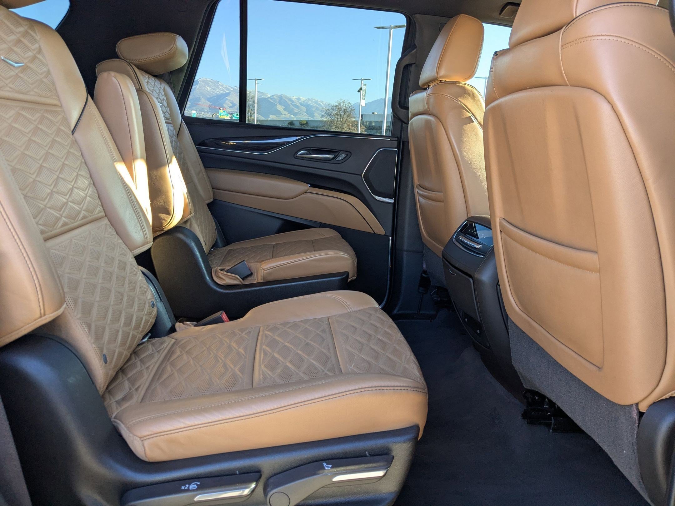 Used 2021 Cadillac Escalade Sport w/ Driver Assist Tech Package image 20