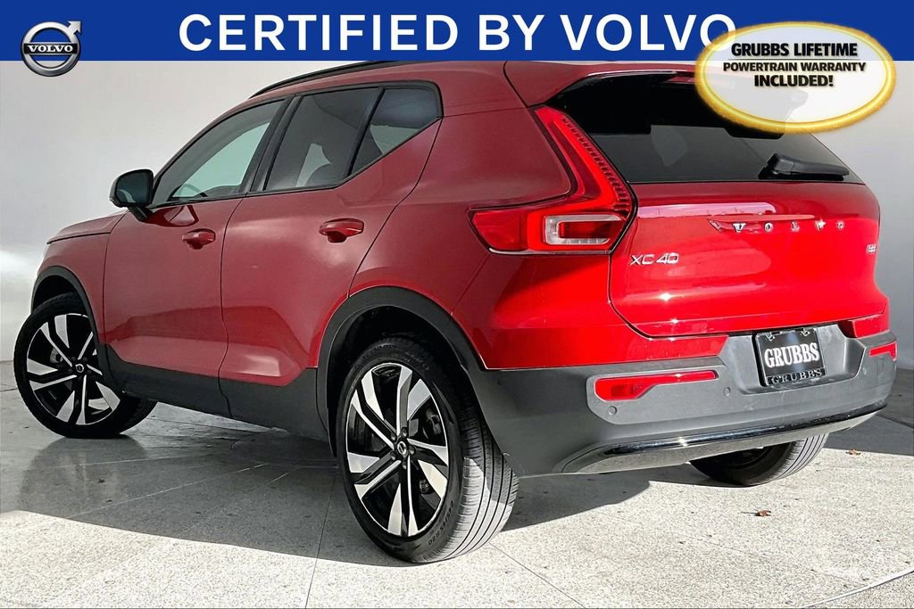 Certified 2023 Volvo XC40 B5 Ultimate w/ Protection Package Premier image 17