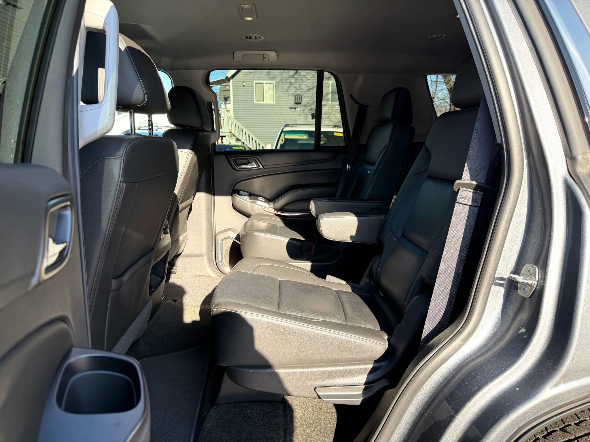 Used 2018 Chevrolet Tahoe LT image 34