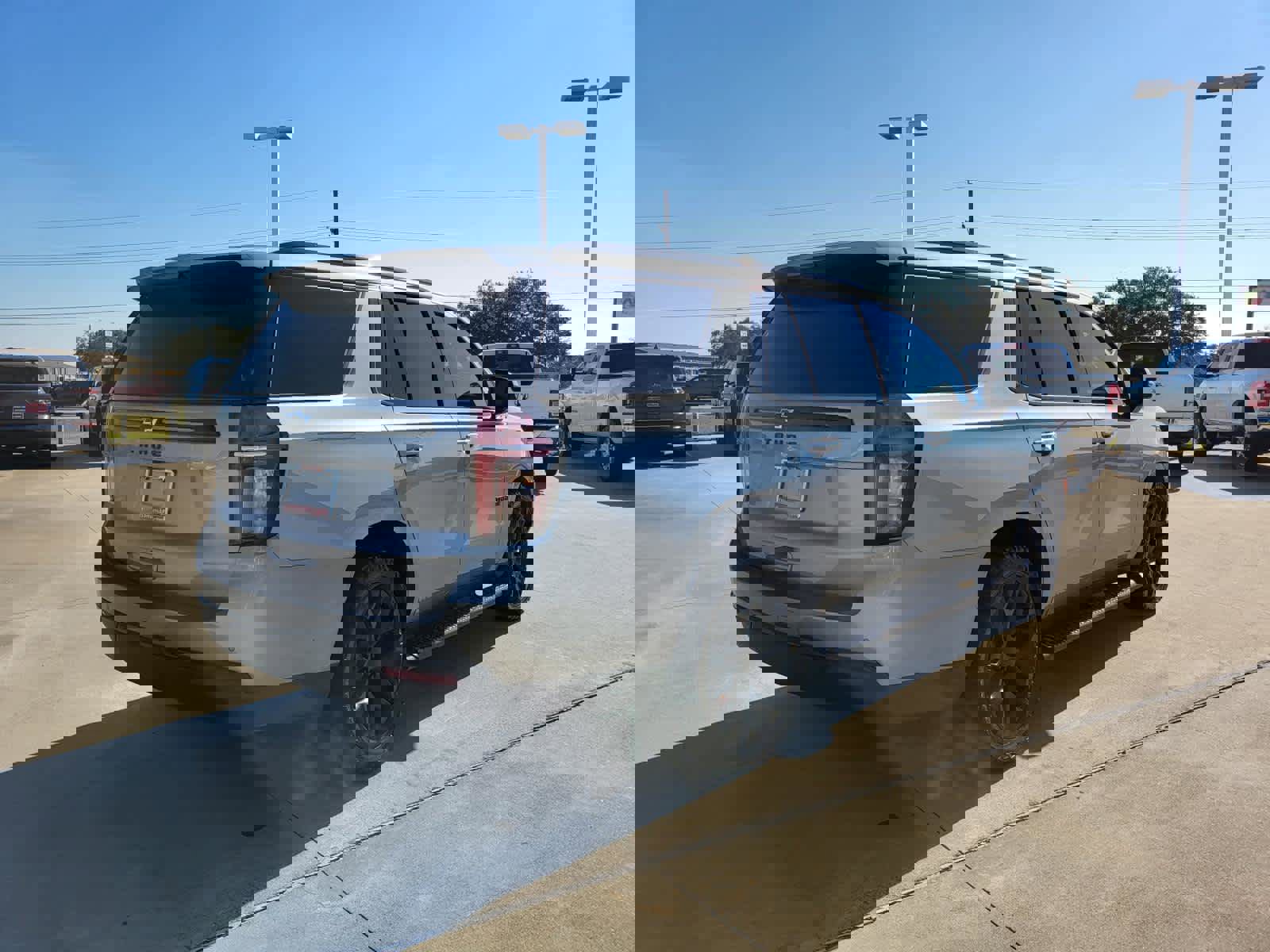 Used 2024 Chevrolet Tahoe Z71 w/ Z71 Off-Road Package image 5