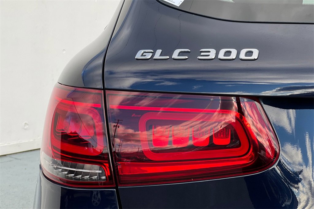 Used 2021 Mercedes-Benz GLC 300 GLC 300 image 27