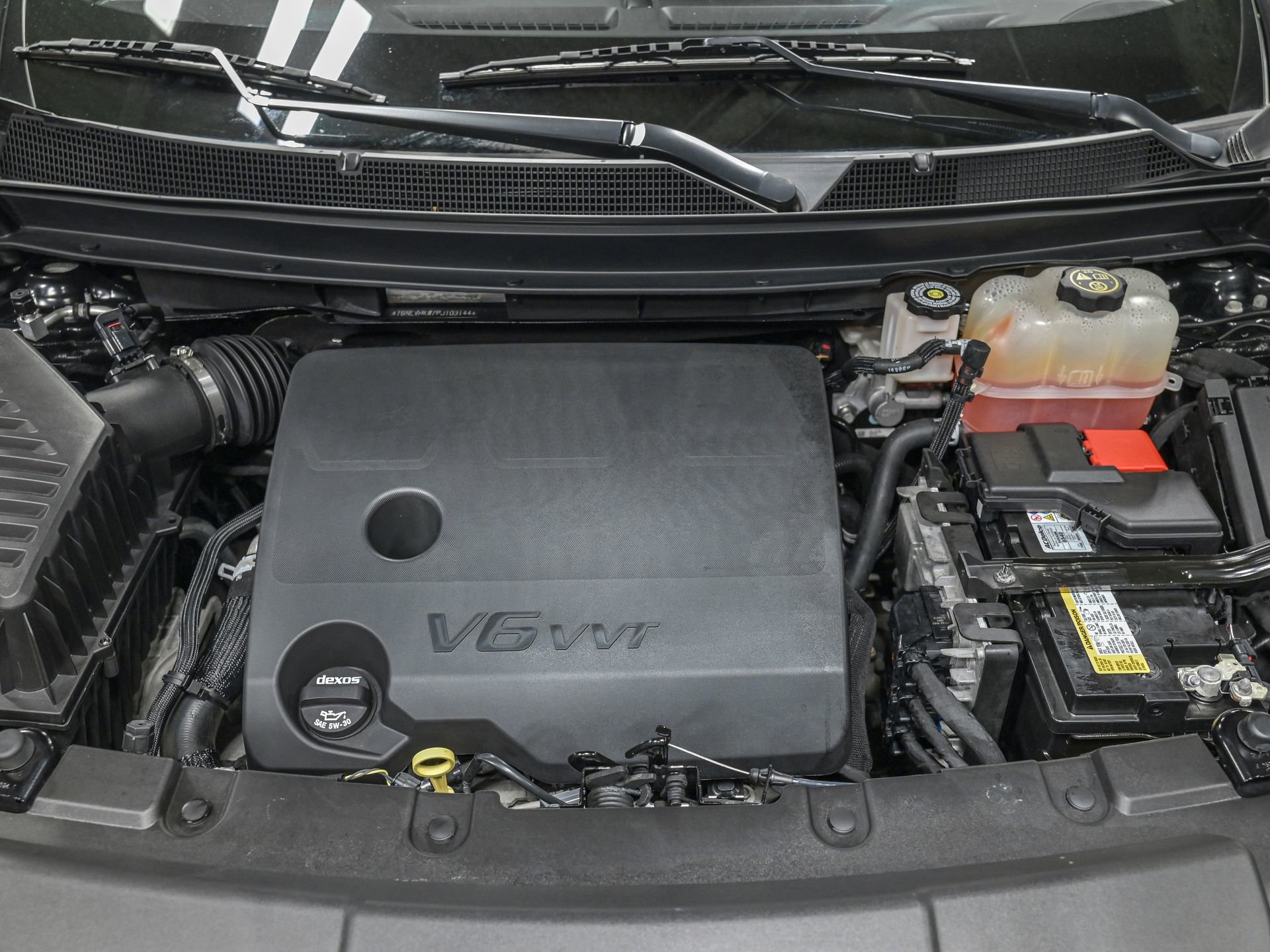 Used 2023 Chevrolet Traverse LT AWD/4WD image 11