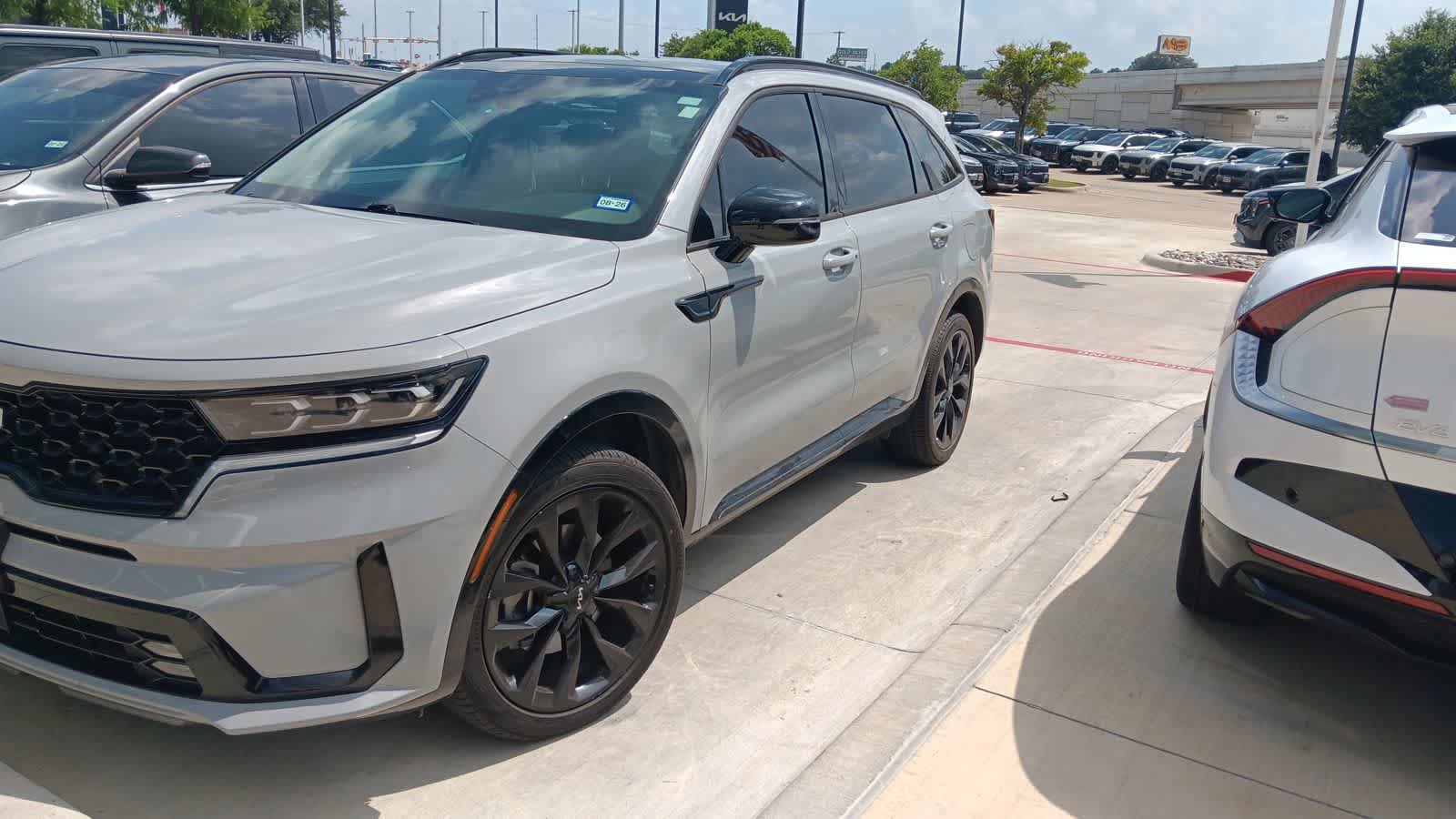 Certified 2023 Kia Sorento SX FWD image 11