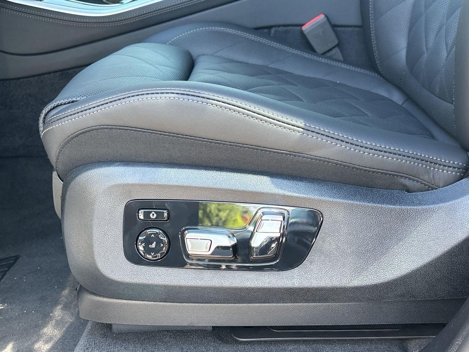 New 2026 BMW X5 M60i AWD/4WD image 13