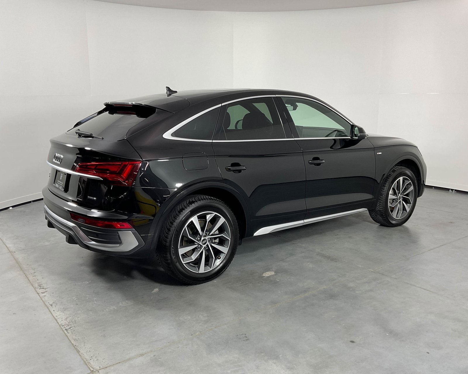 Used 2023 Audi Q5 2.0T Premium Plus w/ Premium Plus Package image 5
