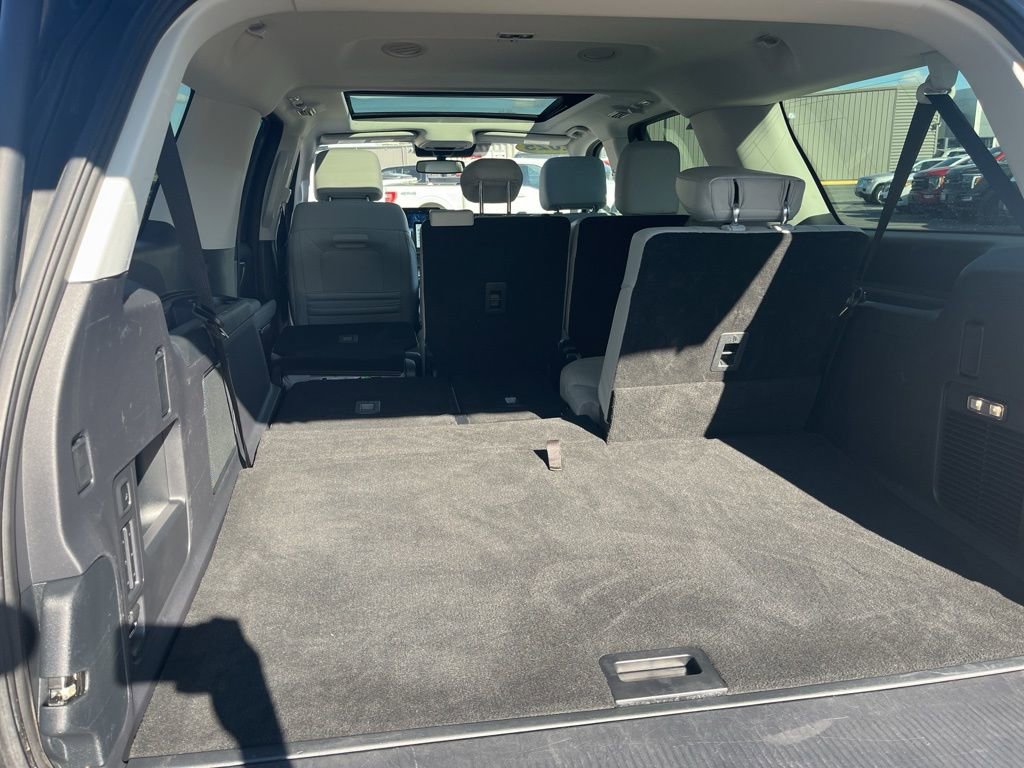 Used 2025 Ford Expedition Max Platinum image 17