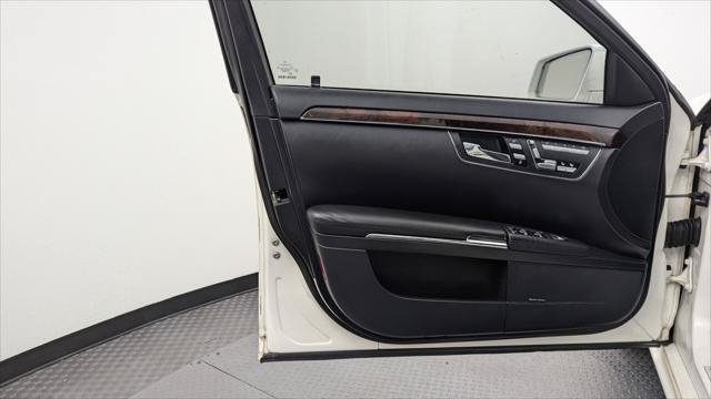 Used 2010 Mercedes-Benz S 550 image 12