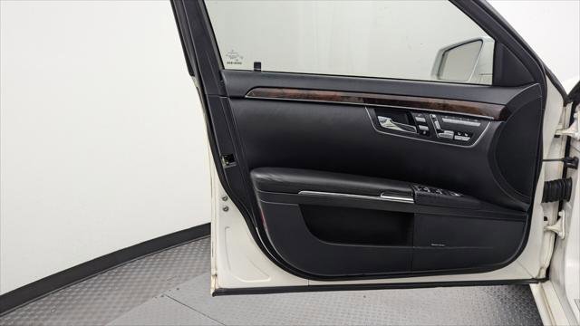 Used 2010 Mercedes-Benz S 550 image 12