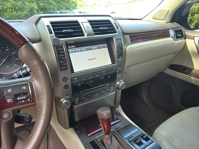 Used 2012 Lexus GX 460 w/ Comfort Plus Pkg AWD/4WD image 18