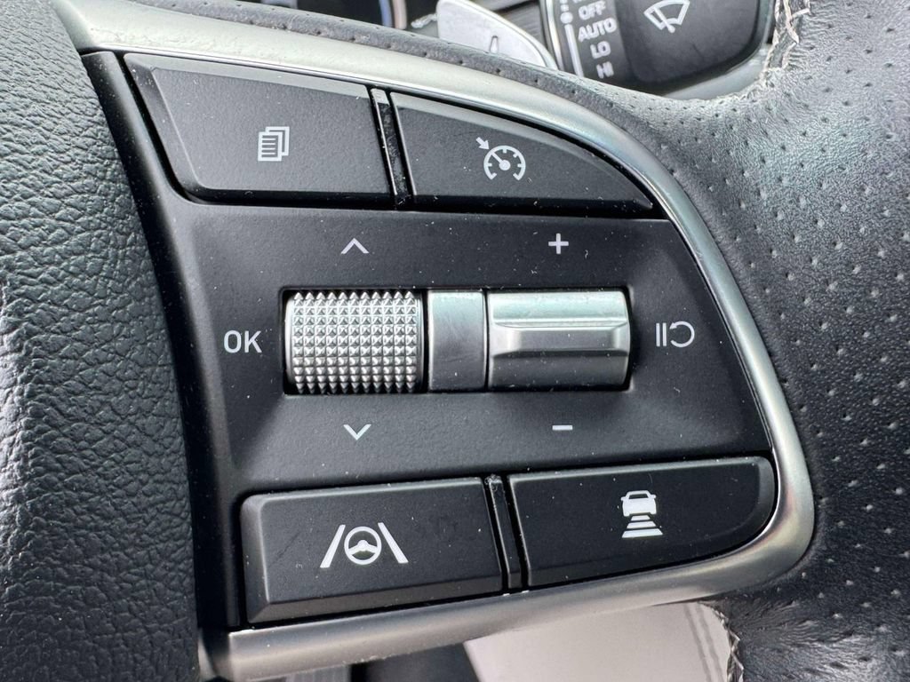 Certified 2023 Genesis G70 3.3T AWD/4WD image 22