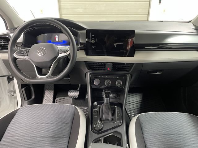 New 2025 Volkswagen Taos S image 14