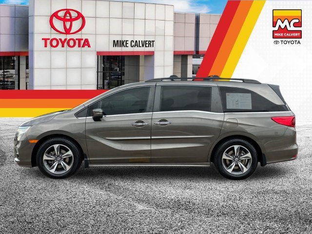 Used 2018 Honda Odyssey Touring image 2