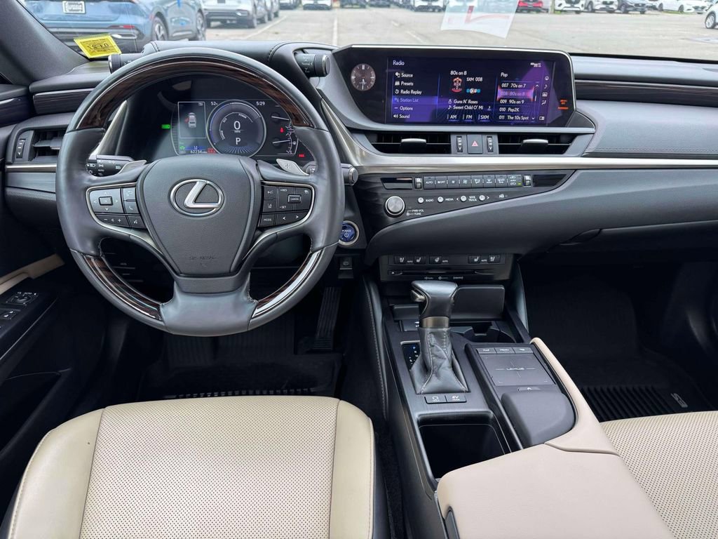 Used 2021 Lexus ES 300h w/ Premium Package FWD image 20