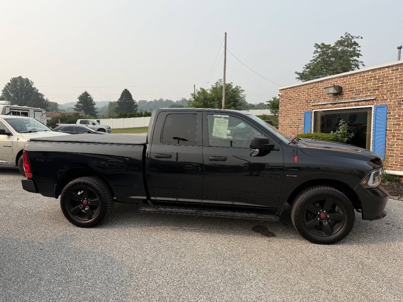 Used 2016 RAM 1500 Express w/ Black Ram 1500 Express Group AWD/4WD image 4