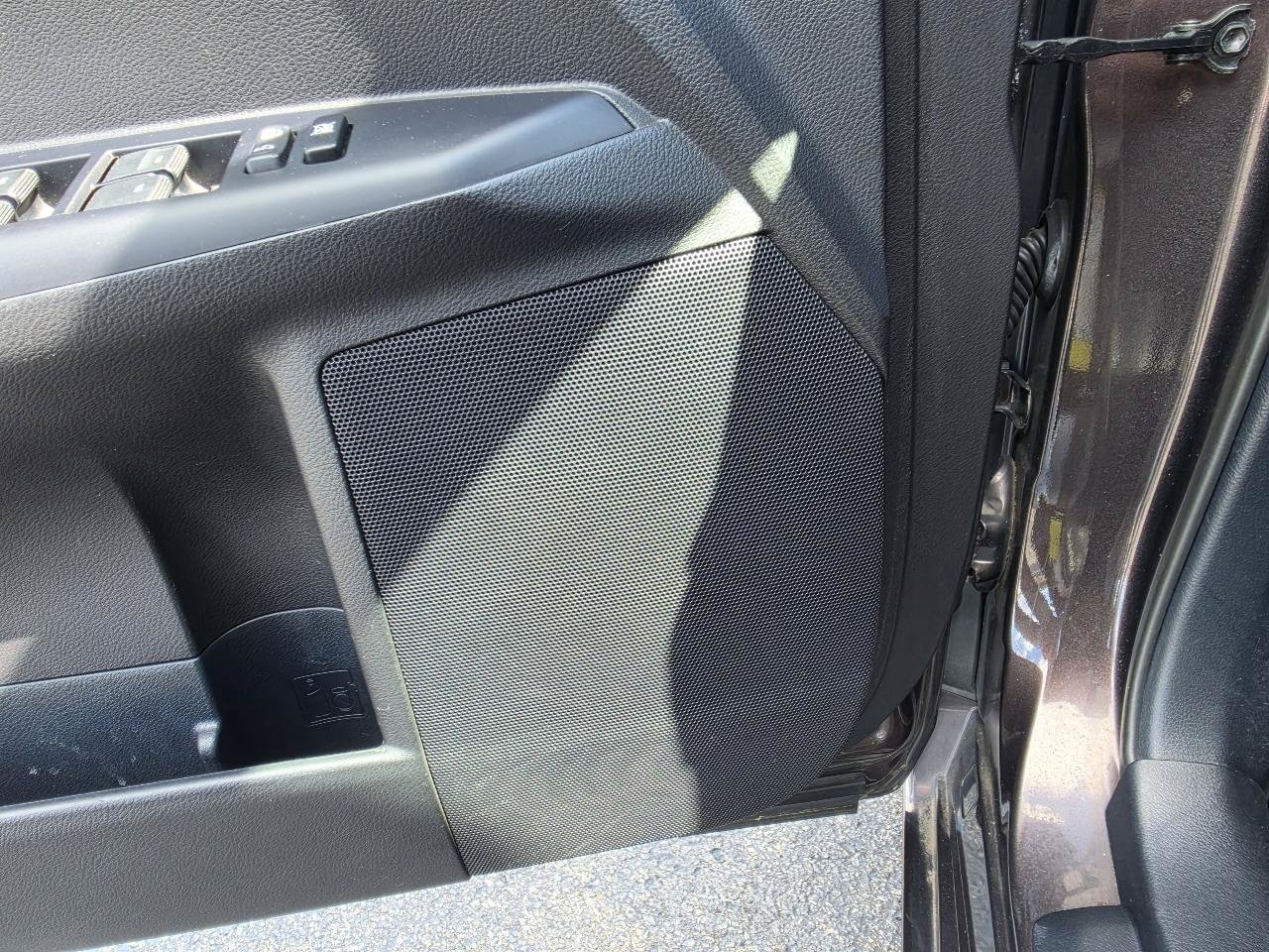 Used 2013 Lexus CT 200h w/ Premium Pkg w/Navigation FWD image 17